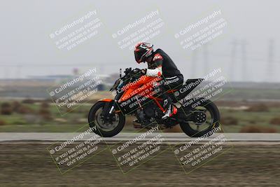 media/Nov-29-2025-TrackDaz (Sat) [[10ae2d9bce]]/B Group/Session 4 (Wheelie Bump)/